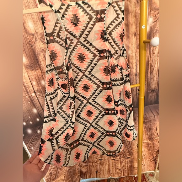 Cute Aztec sheer Racer Back Top - Picture 4 of 5